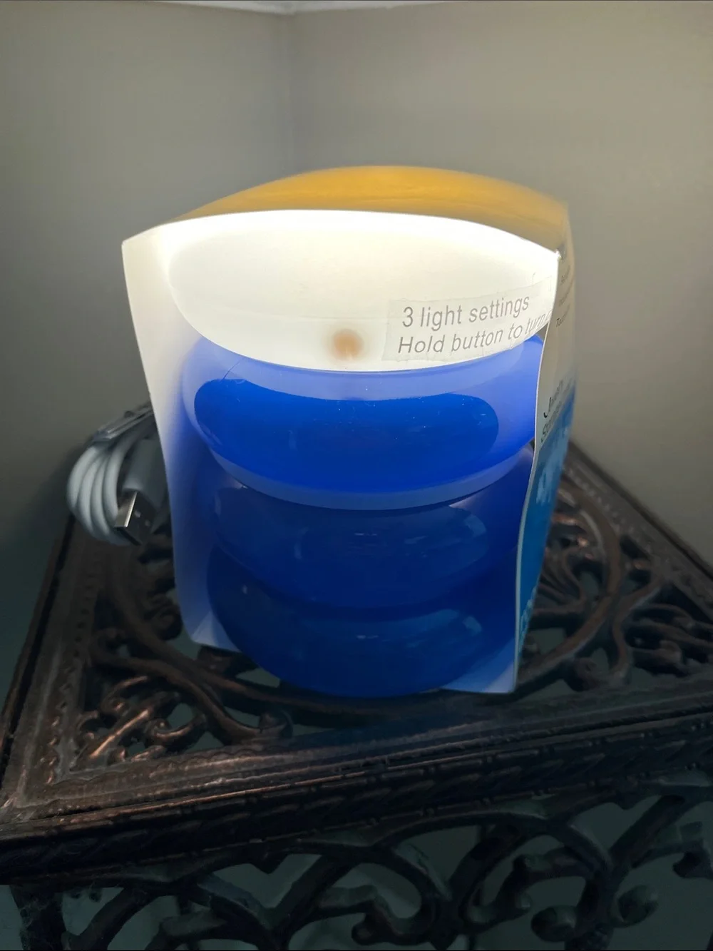 BLUE Room Essentials LED Jewelry Storage Lamp 3 Settings - Rechargeable NWT